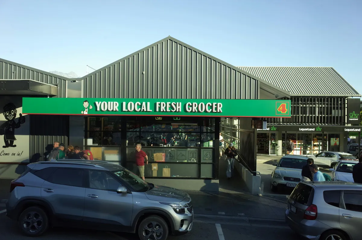 Whitmore Super — supermarket